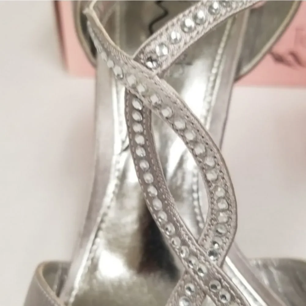 Nina Women's Metallic Silver Heels
